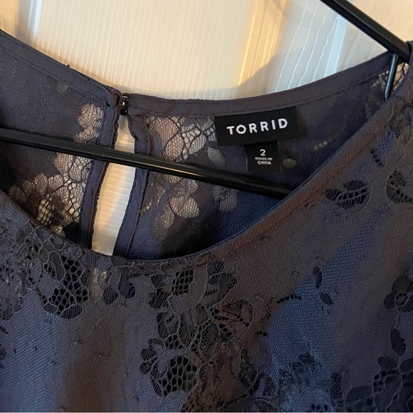 Torrid Abbey Lace Short Sleeve Blouse Size 2 - Picture 8 of 9